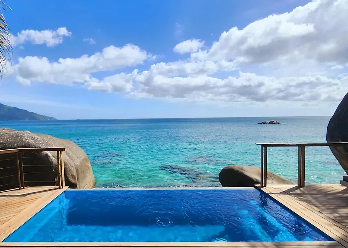 Marquise & Infinity Villas *